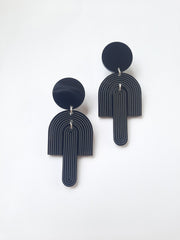 Arc etched drop earrings
