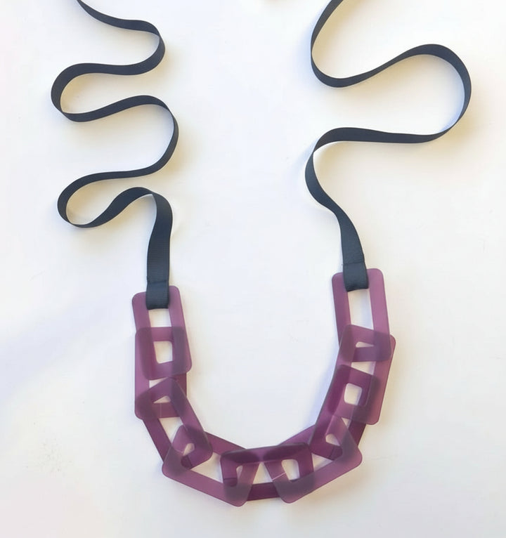 Frosted plum chain Link Necklace
